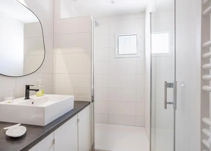 Nyaraló Maison Familiale 400m De La *