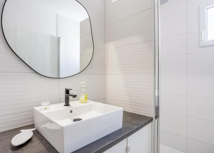 Maison Familiale 400m De La Nyaraló *