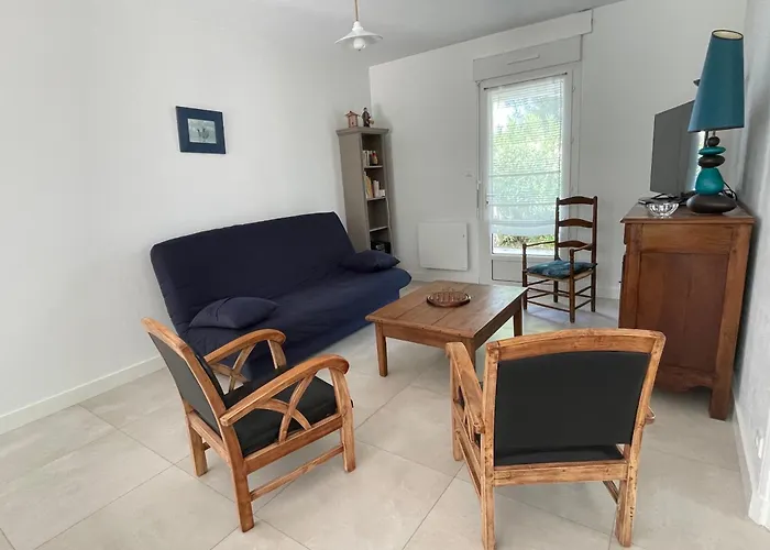 Maison Familiale 400m De La Nyaraló